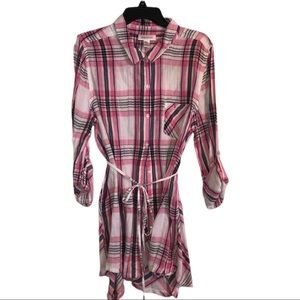 3 for $20- Motherhood Maternity Pink Plaid Top.